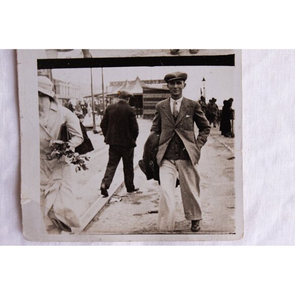 Empire films boardwalk tourist snaps, vintage tourist photos scrapbooking - Picture 4 of 8